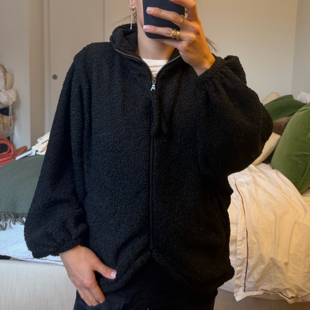 Cozy Black Sherpa Zip-Up Jacket